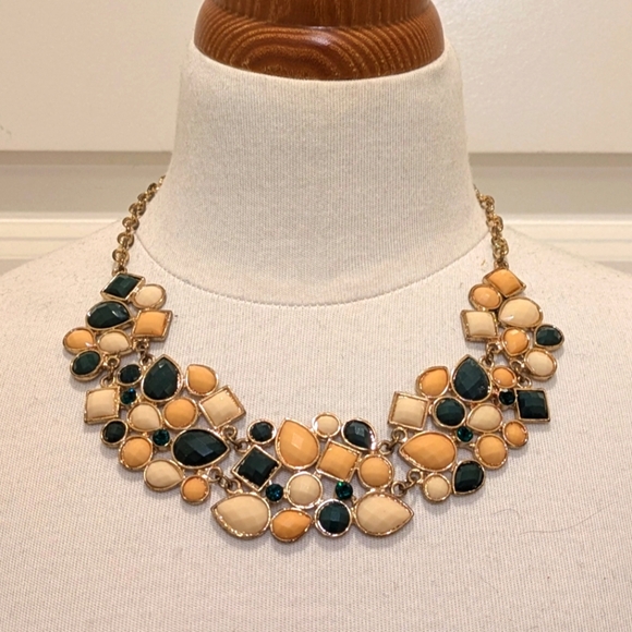 Jewelry - $5 Item 2000s 17-20" Goldtone Bib Necklace with Green Gold and Cream Faux Stones